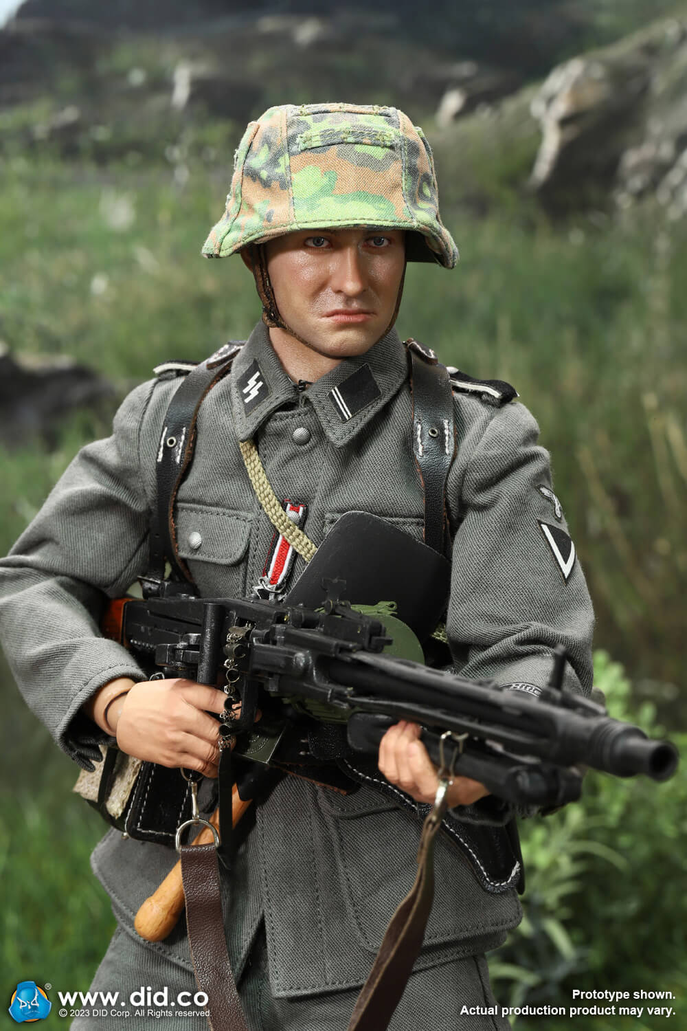 DID D80169 1/6 WWII German 12th SS Panzer Division MG42 Gunner – Otto