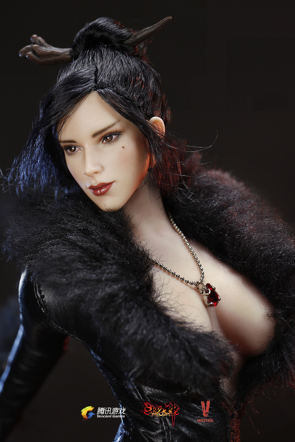 VERYCOOL DZS-003 + VCF-2028 1/6 “Dou Zhan Shen” Series of Tencent Game - RAKSA + Stone-Shaped Display Stand