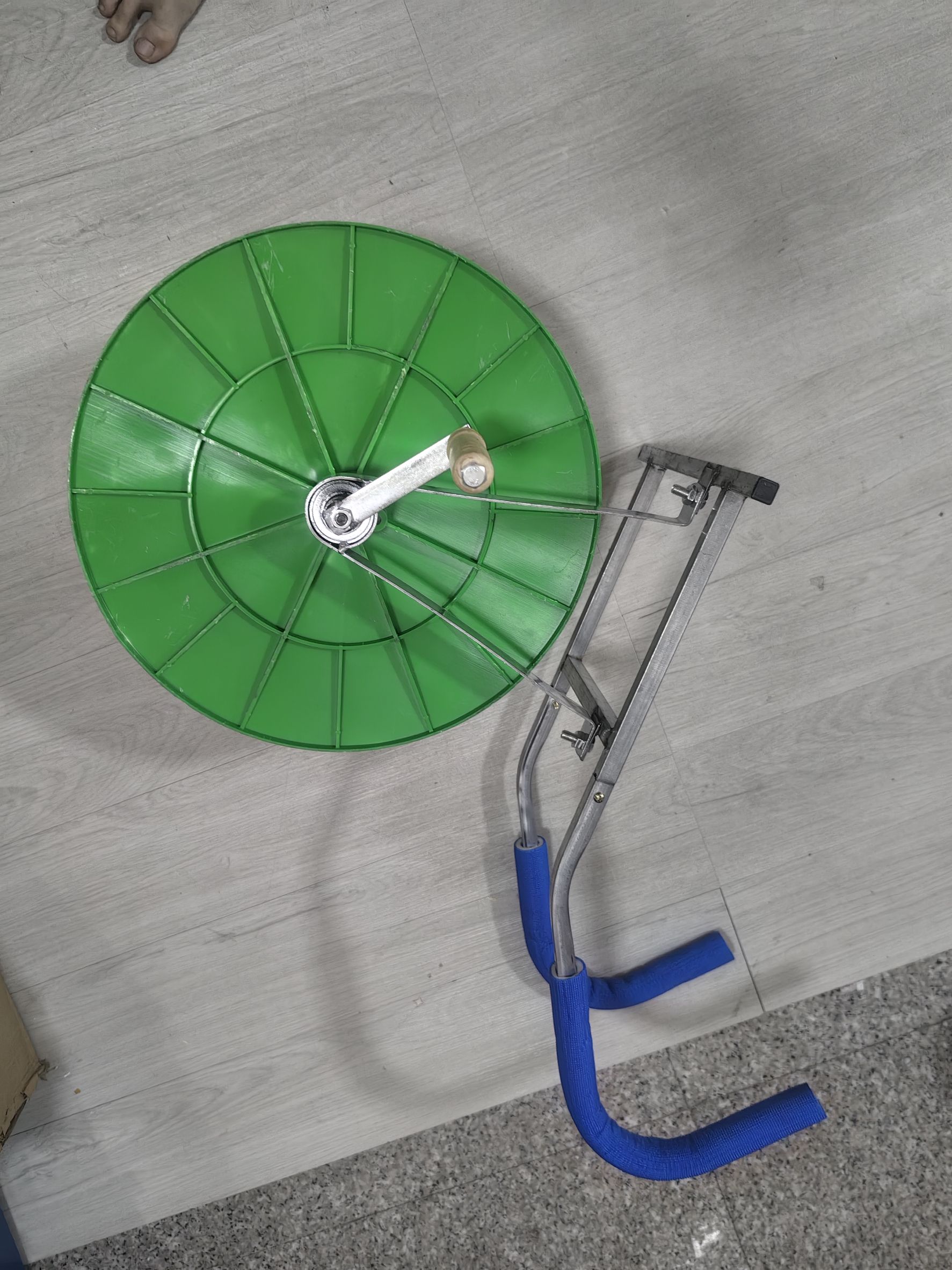 OT246 โรลม้วนสายส่งน้ำ สายยาง สายสูบน้ำแบบสะพายไหล่ น้ำหนักเบา พกพาง่าย