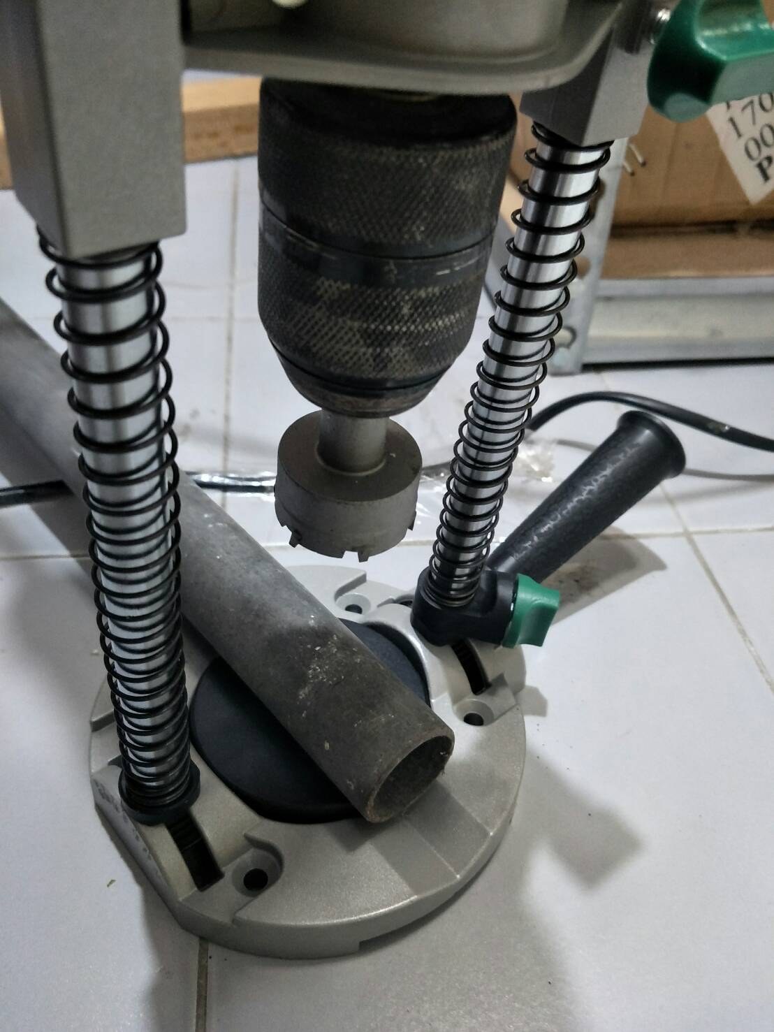 G04 แท่นจับสว่านองศา ปรับสูง-ต่ำ เจาะเอียง -ตรง ได้ 360 องศา