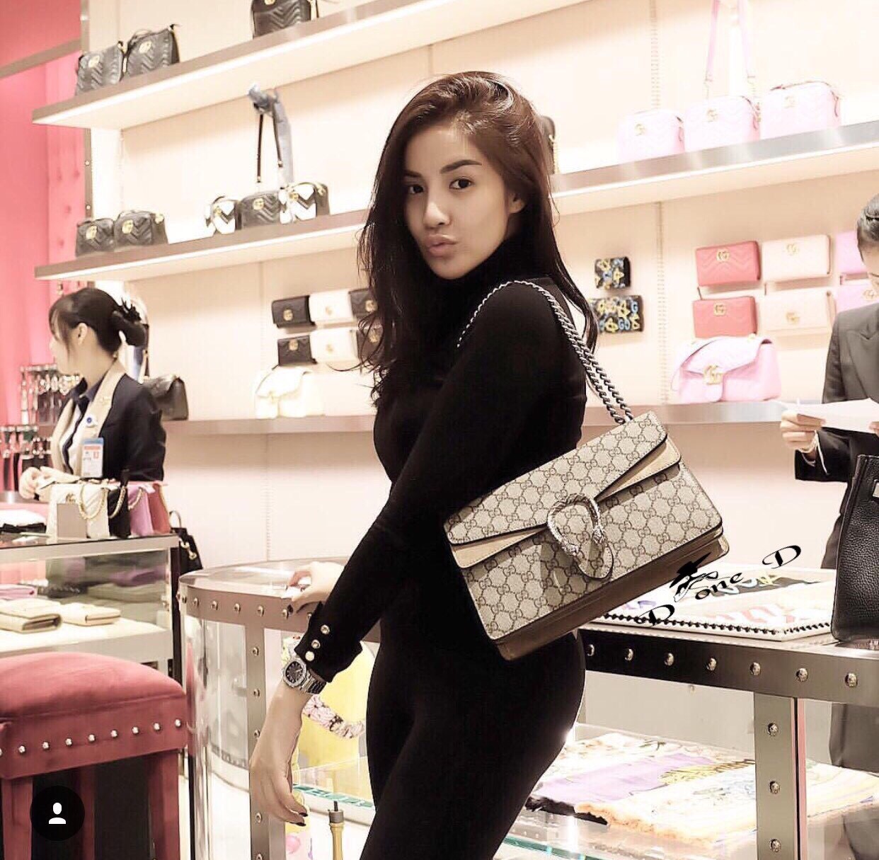 พร้อมส่ง!!! กระเป๋าสะพายลายGucci แบบดาราเซเลบ