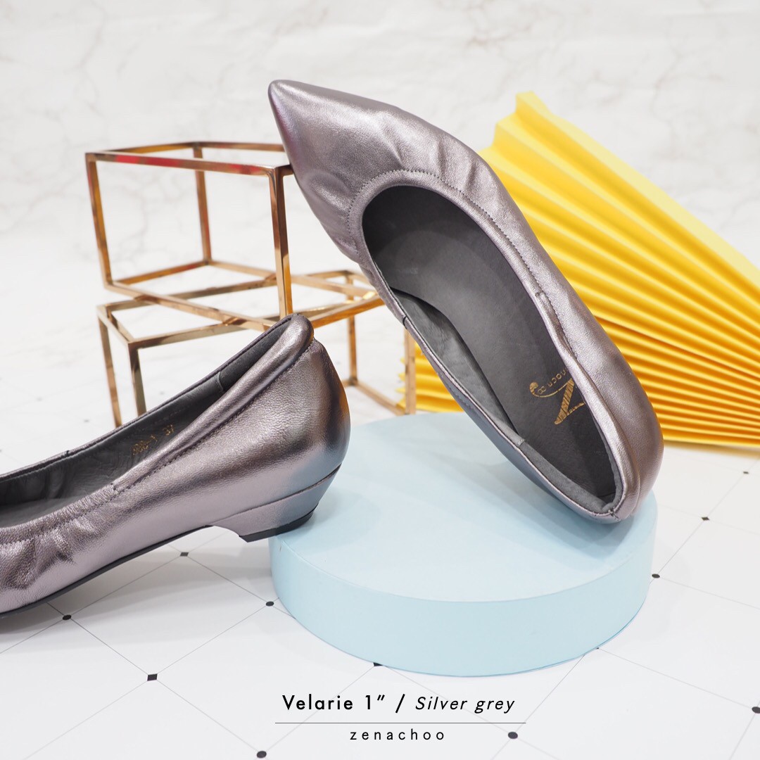 ทรงปกติ เปลี่ยนไซส์ได้-ไม่รับคืนZenachoo รุ่นขายดี Velarie1 สูง 1นิ้ว สี Silver grey รองเท้าหัวแหลมหนังแกะแท้