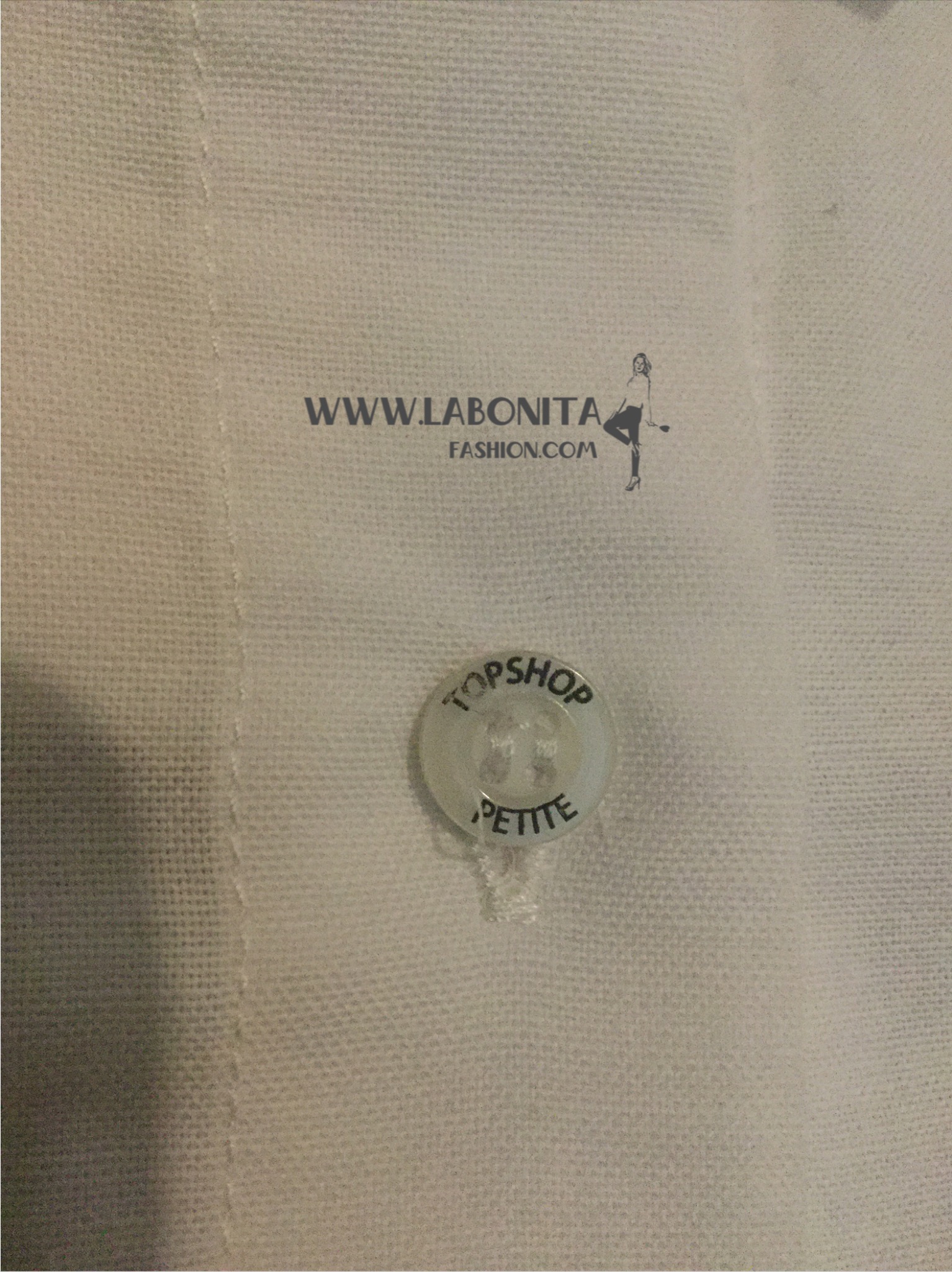 Topshop Shirt เสื้อเชิ้ต ดีไซน์ เกร๋ๆ ชิคๆ ด้วยแทบตรงแขน