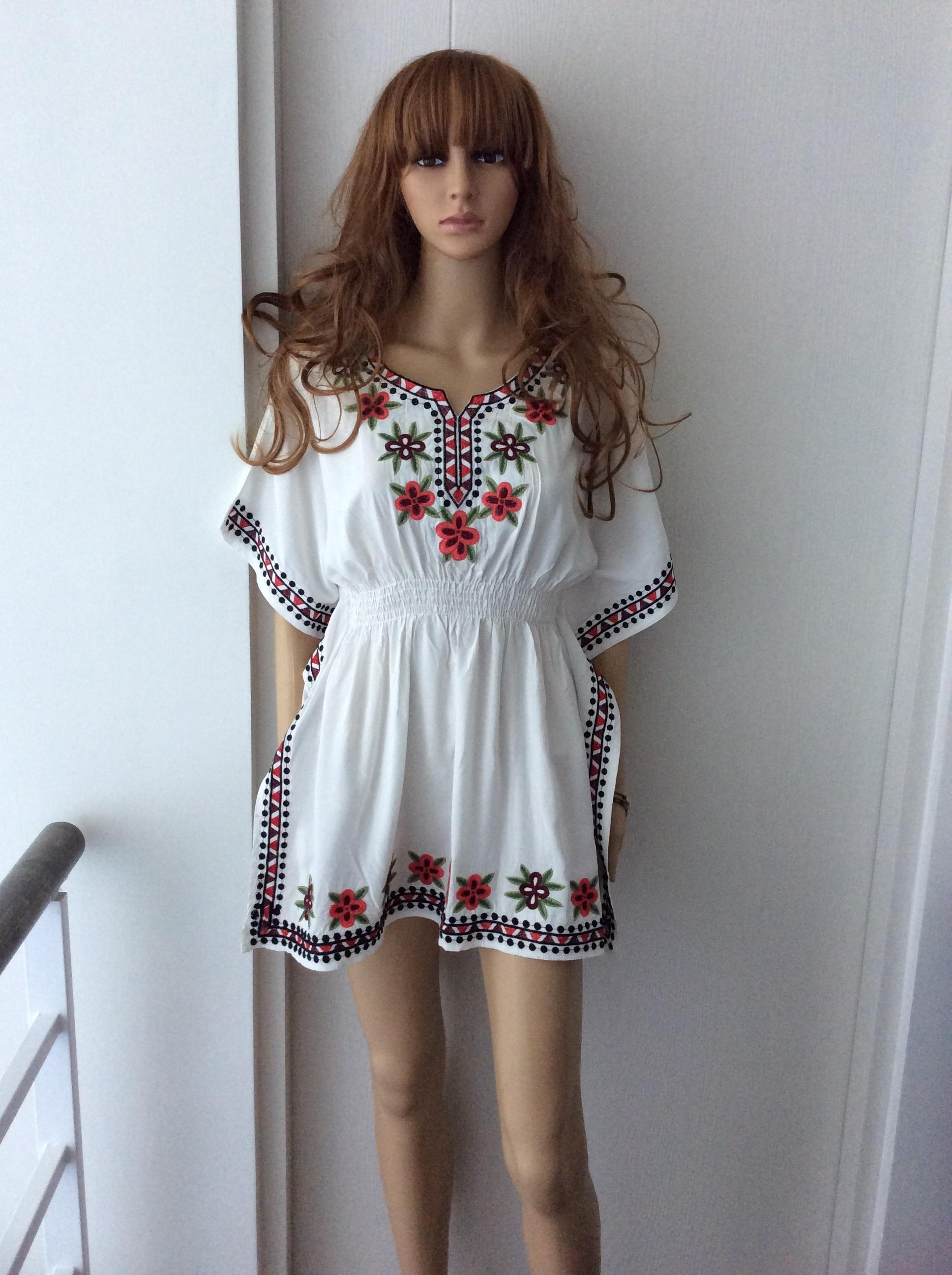 เสื้อ เดรสโบฮีเมียนปักลายดอกไม้