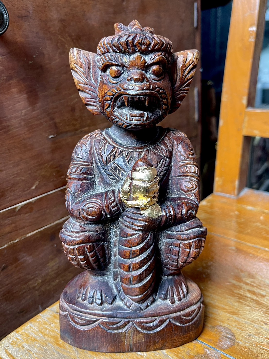 หนุมานไม้สักแกะสลัก หลวงพ่อดิ่ง วัดบางวัว หนุมานไม้โบราณ