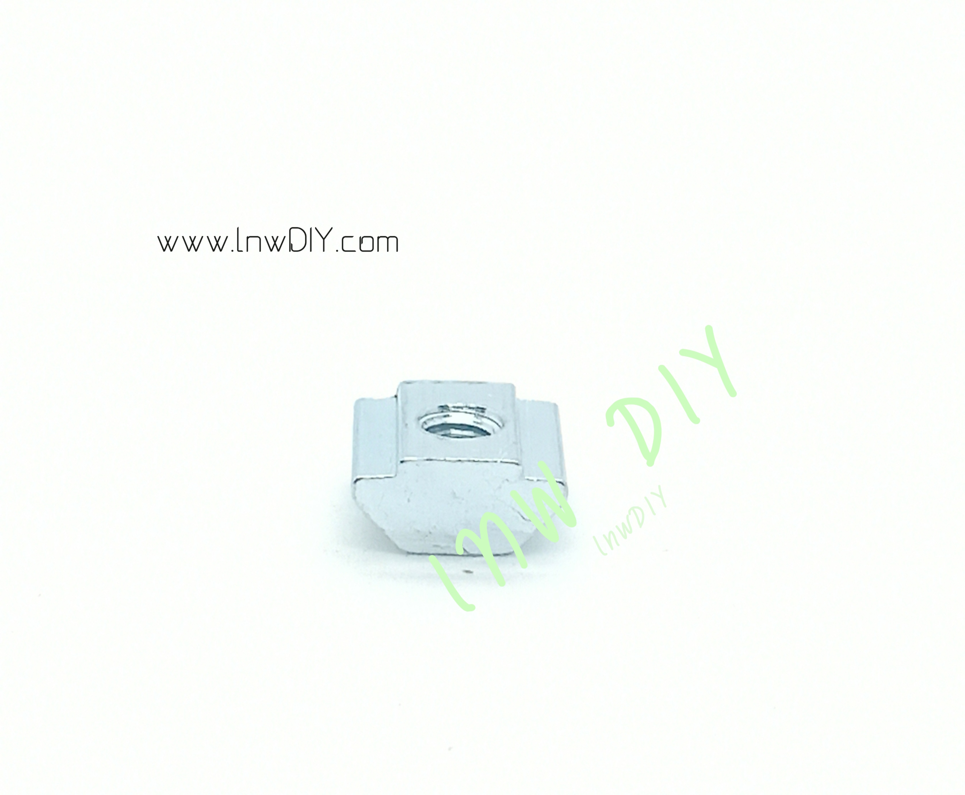 T-Nut M3 สำหรับอลูมิเนียมโปรไฟล์ Series 20