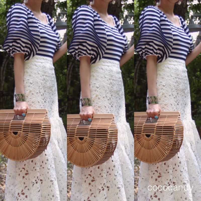 Lace Maxi Mermaid Skirt กระโปรงยาวทรงเมอร์เมดเข้ารูปช่วงเอวกับสะโพกปล่อยชายยาวสวย เนื้อลูกไม้อย่างดีเนื้อหนาสวยมากด้านในบุซับในเนื้อผ้ายืดนิดๆทรงสวยมากฮ้าฟ เกาหลีฮิตมาก มันแมชกับเสื้อผ้าสวยลุคหรูขึ้นทันที ต้องมีนะค้าจับจองด่วนจ้ามีให้เลือก2 สีจ้า