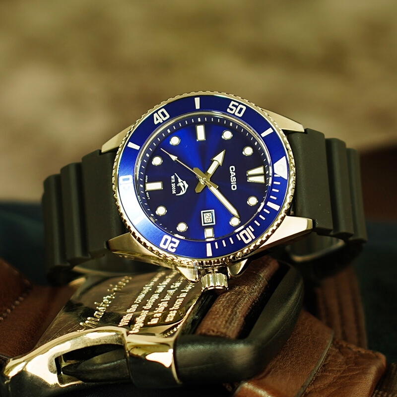 นาฬิกาข้อมือ Casio Standard Men MDV-106 สายเรซิ่น Duro 200 MDV-106-1 MDV-106B-2 MDV-106G-9