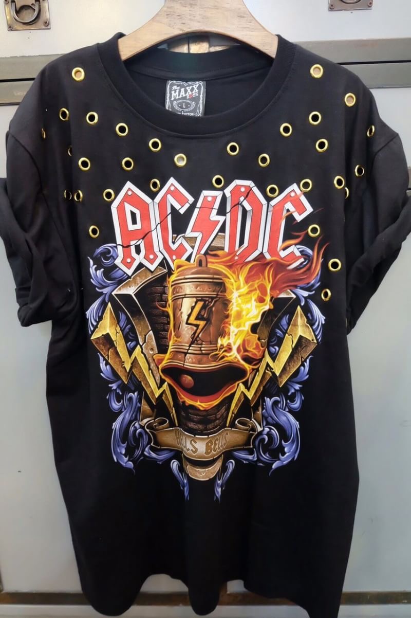 SALE 20% เสื้อวง ACDC สกรีนลายสวย ตอกตาไก่ เพิ่มความเก๋ความเท่ห์ สไตล์สาวร็อค