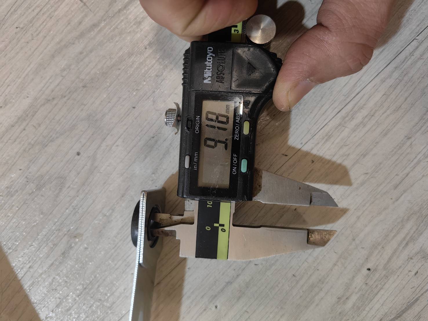 OT184 ที่ย้ำตาไก่ 8 มิล (เบอร์ 23) สำหรับงาน DIY พร้อมลูก 10 คู่