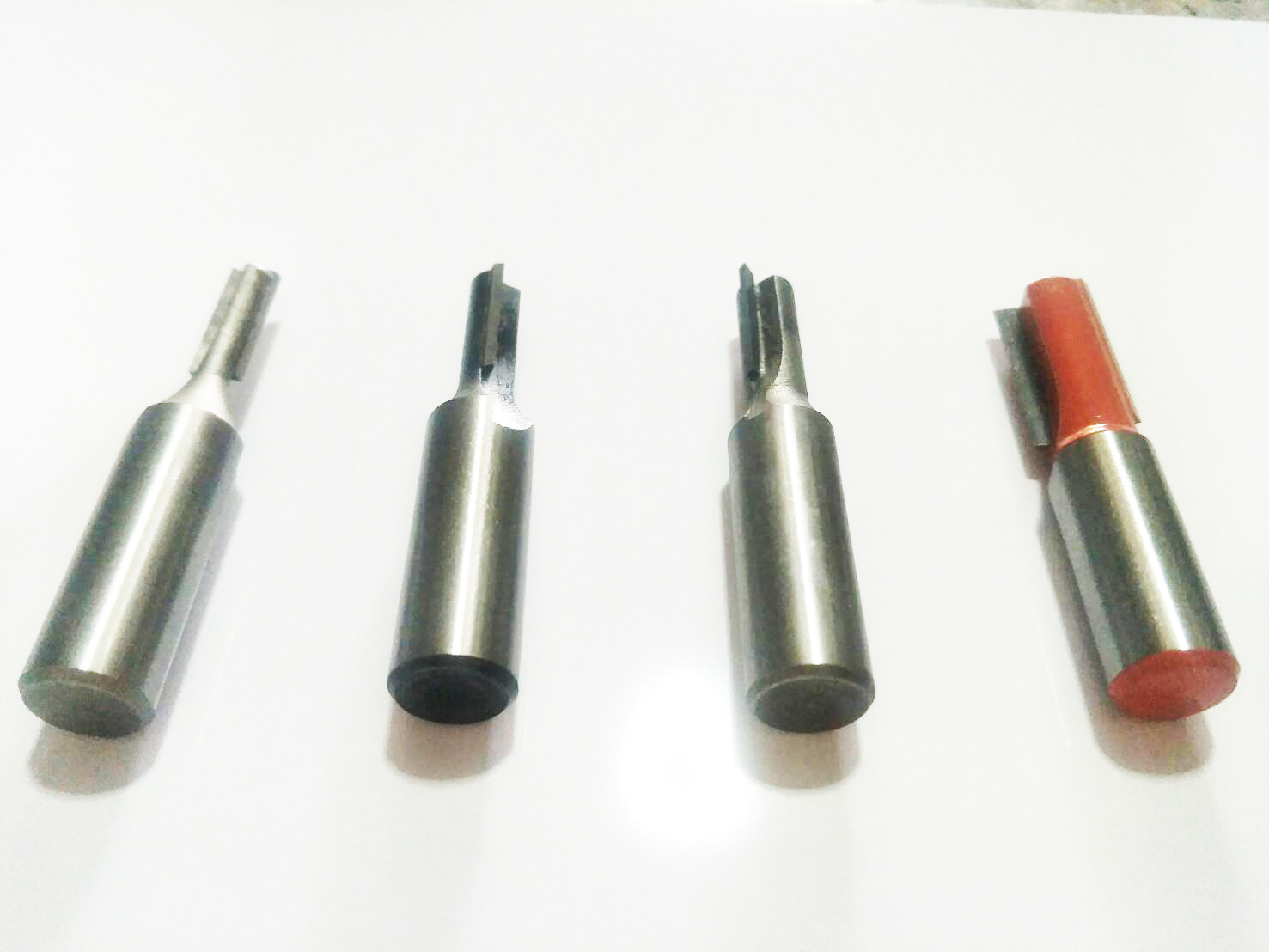 DR15 ชุดดอกเราเตอร์แกนใหญ่ 1/2 เซาะร่องตรง 1/4-1/2 ชุด 4 ดอก