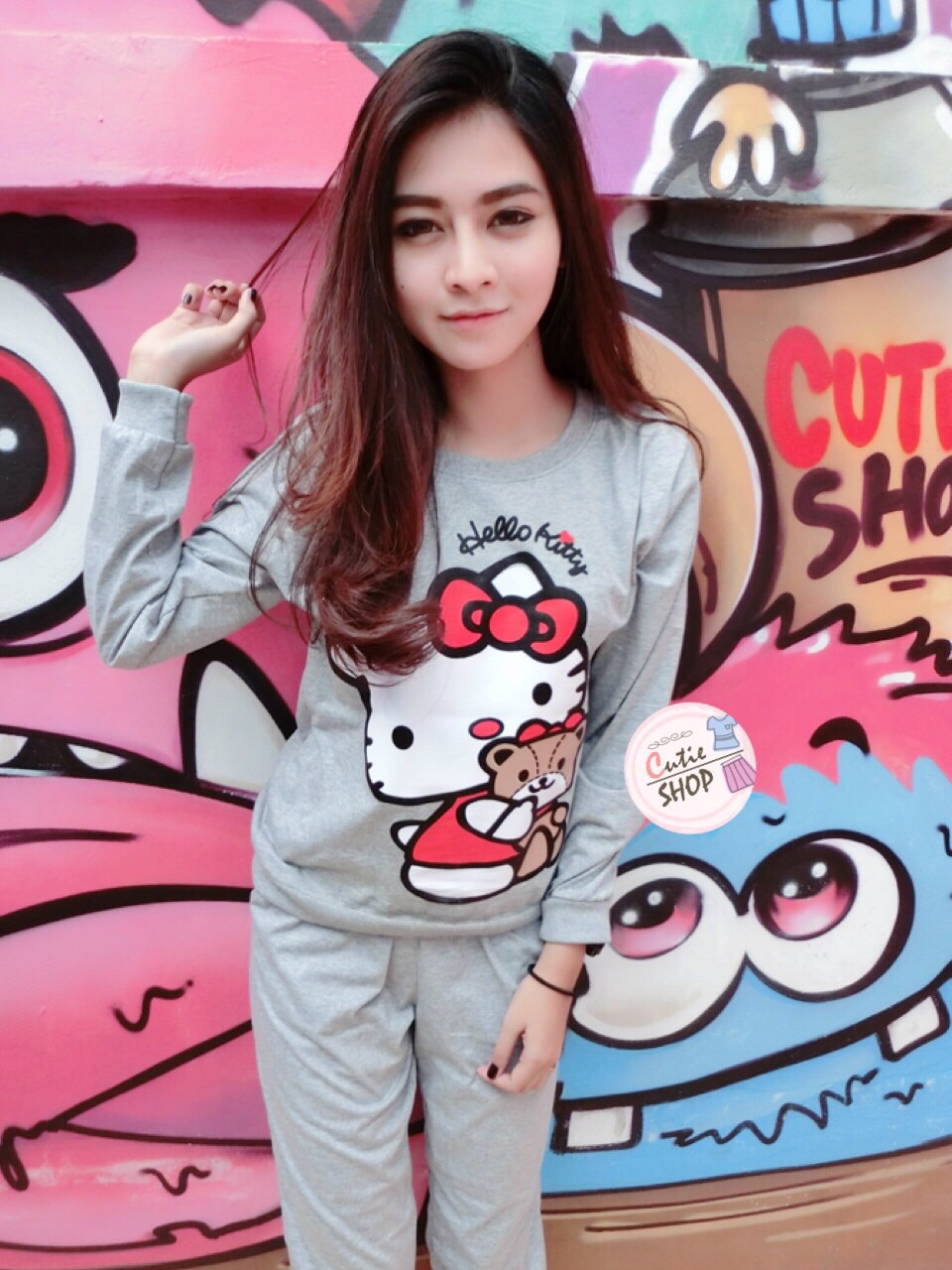 งานเซทเสื้อแขนยาวกับกางเกงขายาว สกรีน hello kitty