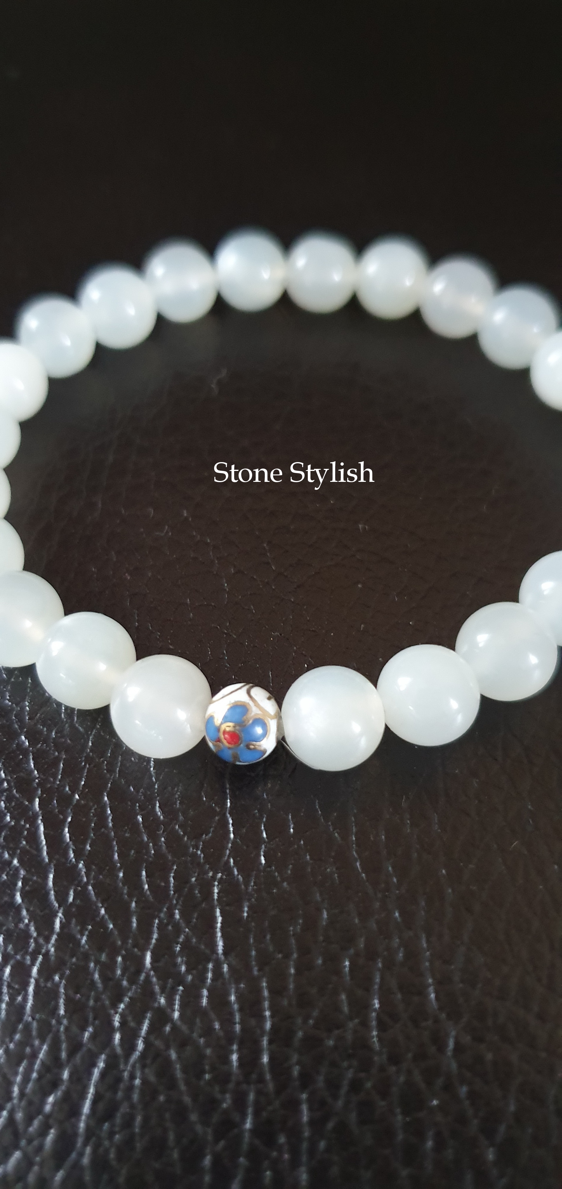 สร้อยข้อมือ มูนสโตน (Moon Stone) หัวกะหลั่ยถมไชนีส หินขนาด 8 มิล