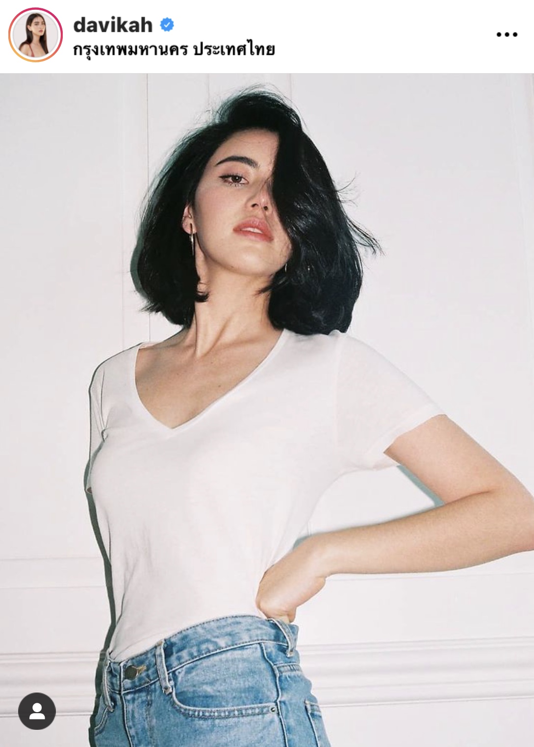 เสื้อยืดคอวีสีขาว สไตล์Zara