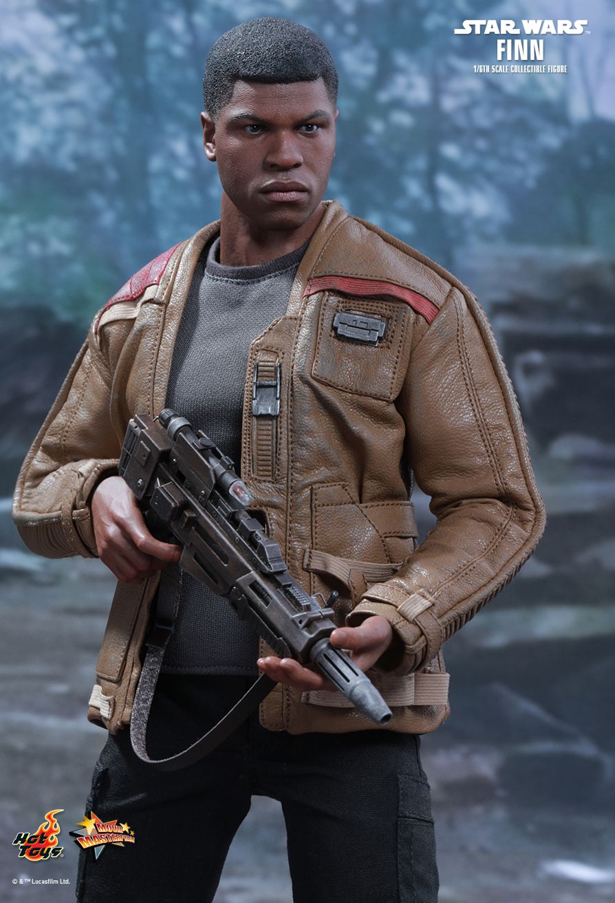 Hot Toys MMS345 STAR WARS: THE FORCE AWAKENS - FINN