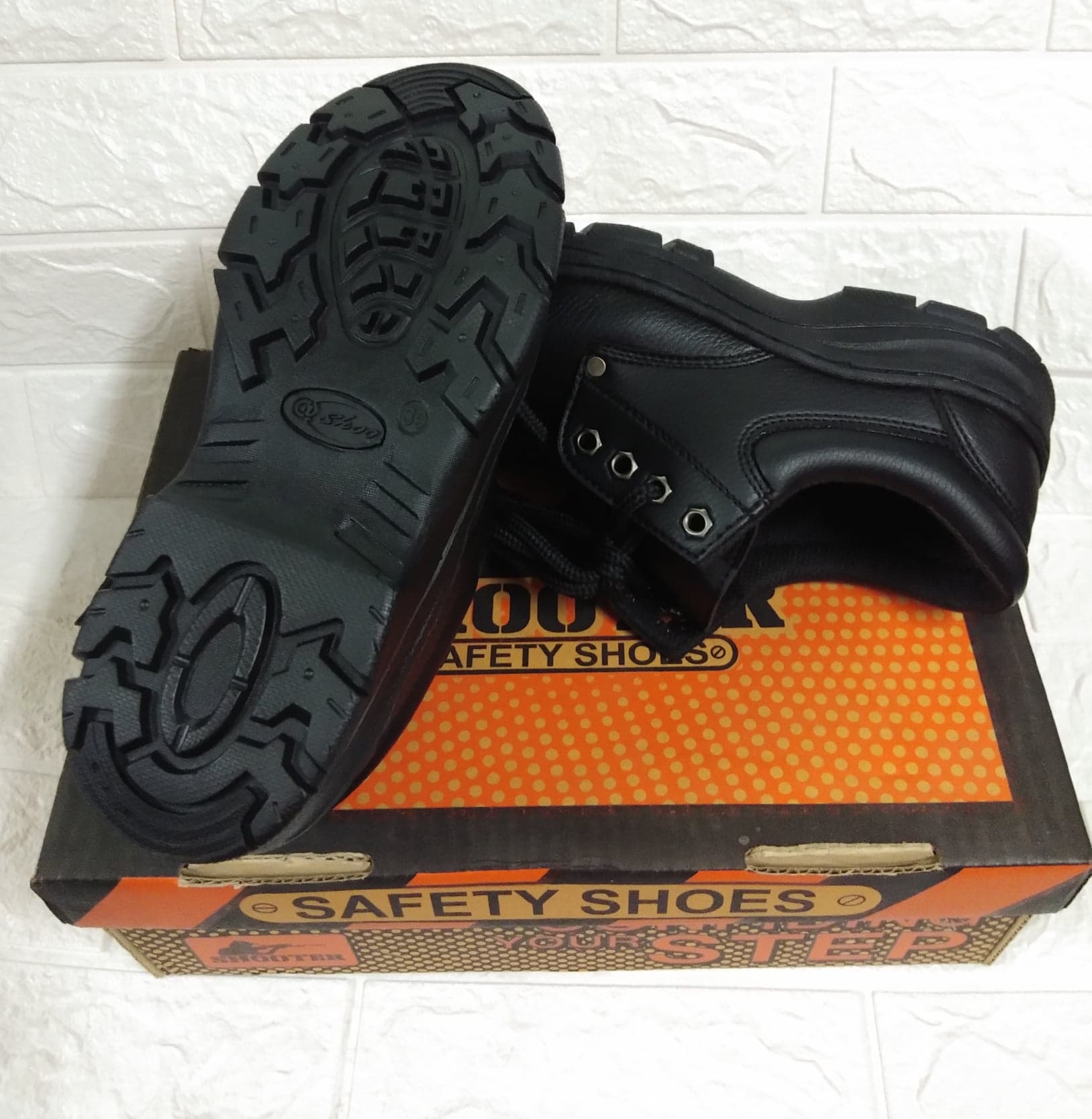 รองเท้าเซฟตี้ Shooter หัวเหล็ก