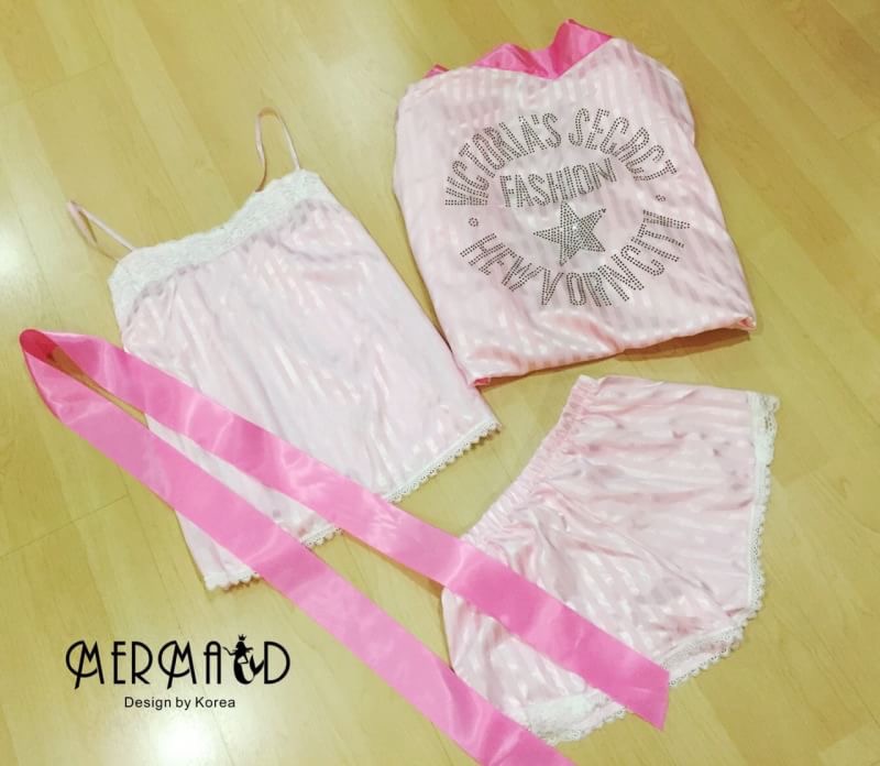 ชุดนอน สไตล์ victoria Secret Detail : น่าร๊ากกกกกก ( เซ็ทชุดนอน 4 ชิ้น ) สีหวานๆ ตะมุตะมิวนไปคร๊า สวยงามเอาเรื่องเลยทีเดียว เซกซี่แบบเบาๆ สาวๆเราต้องสวยแม้กระทั่งตอนนอน