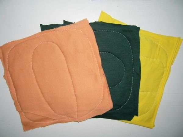 เศษผ้าเย็บวน คละสี ขนาด 8x8 " คละสี ผลิตจากเศษผ้านำเย็บติดกันเป็นแผ่น สำหรับงานทำความสะอาดทั่วไป ใช้สำหรับซับน้ำ น้ำมัน เช็ดเครื่องจักรทุกชนิด ใช้ได้ในสำนักงานและโรงงานอุตสาหกรรม