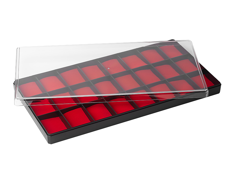 กล่องใส่พระ ถาดใส่พระ กล่องใส่เครื่องประดับ 24 ช่องใหญ่ พลาสติกสีดำรองด้วยโฟมบุกำมะหยี่สีแดง มีฝาปิด
