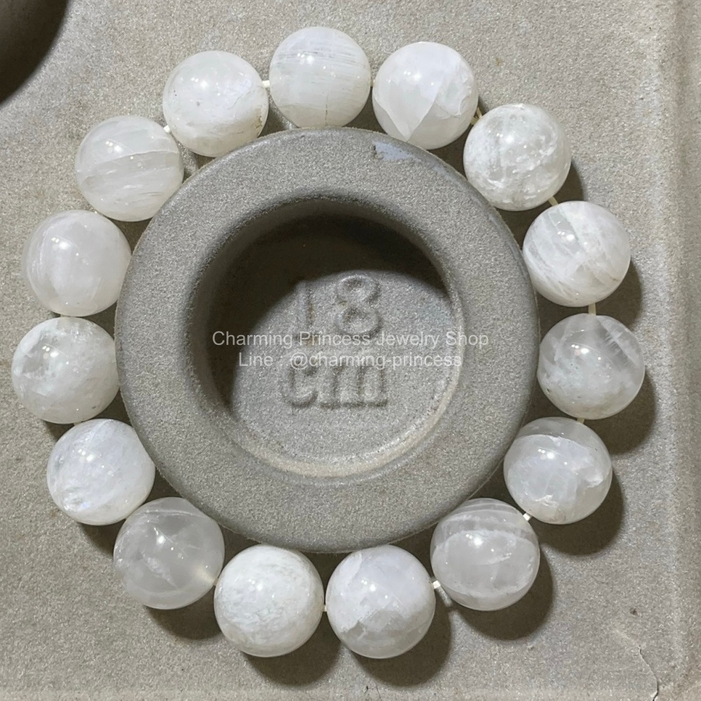 Moonstone มูนสโตน Moonstone 14 มม พลอยที่ช่วยเพิ่มพลังบวก ความแจ่มใสและรุ่งเรืองความผาสุก ความสุข และความโชคดีมาให้กับผู้สวมใส่