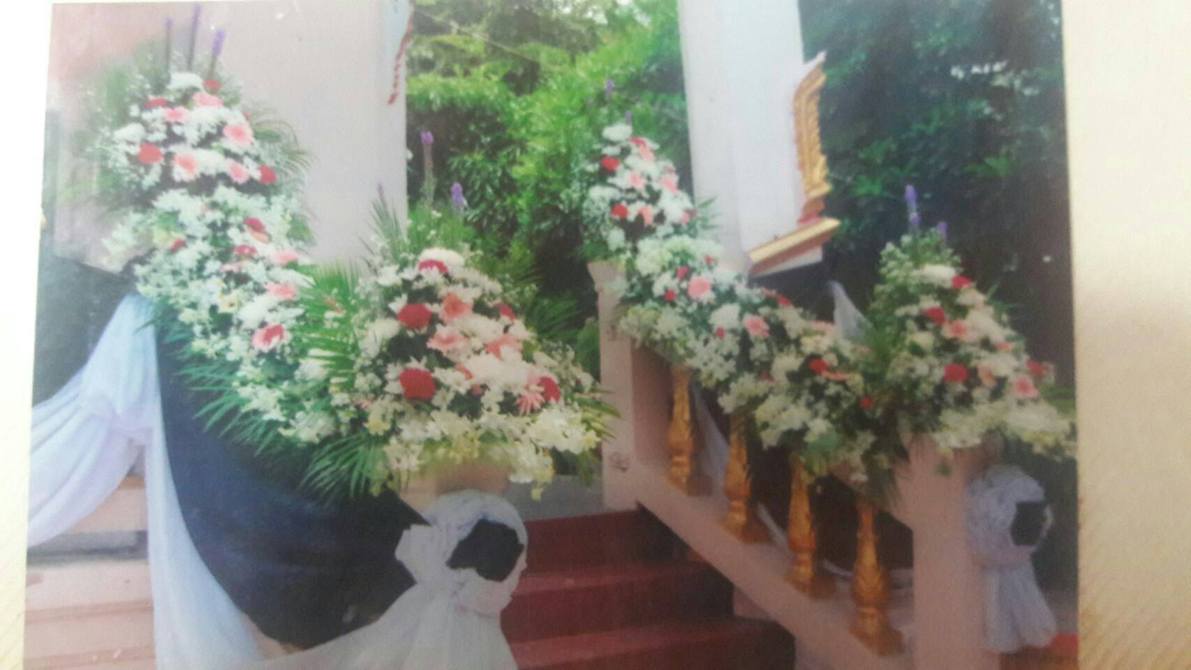 ดอกไม้หน้าเมรุ