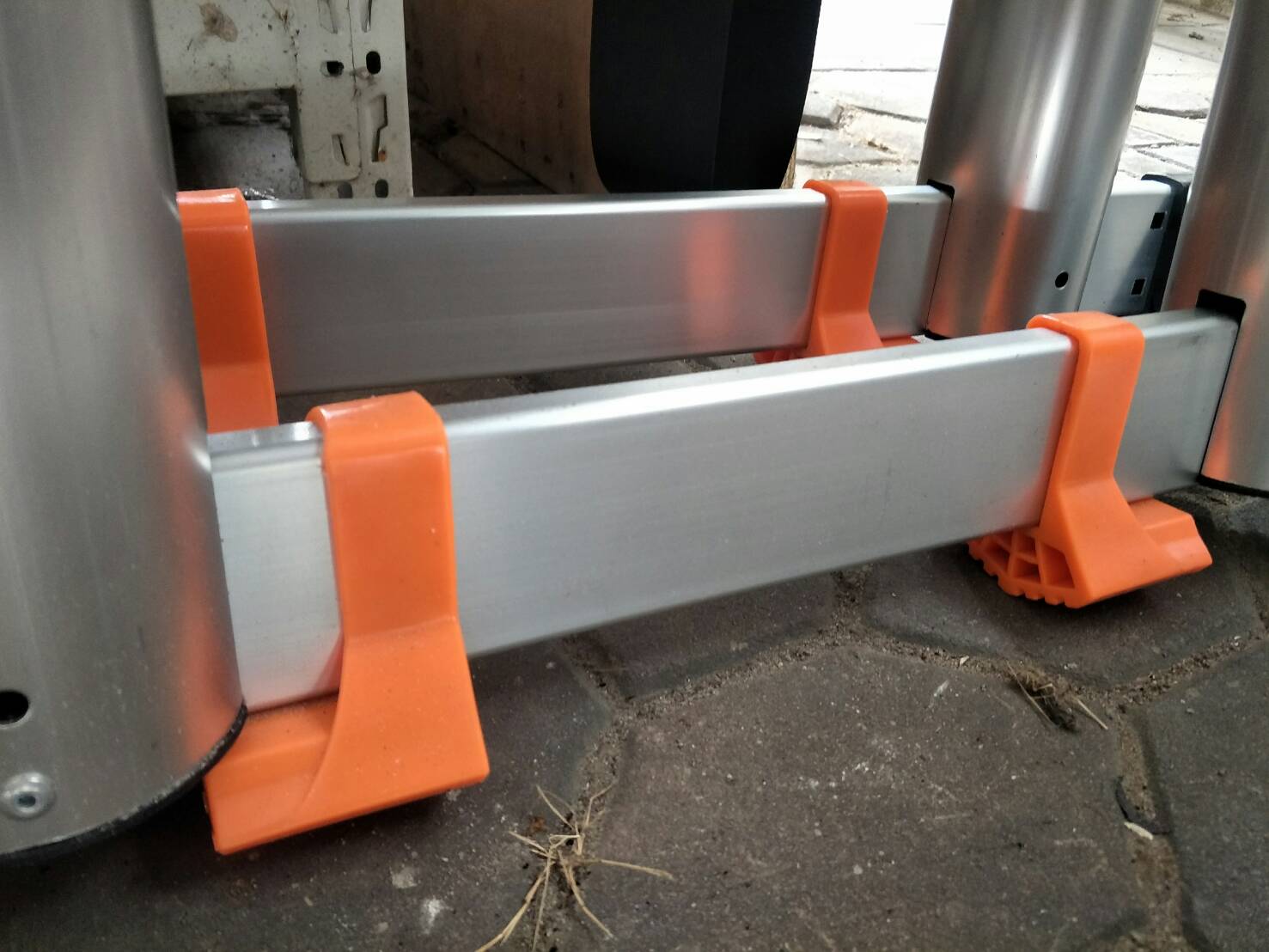 AC09 ยางขาบันไดพับ ขนาด 6.1x 1.5 cm