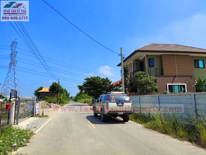 ที่ดิน 50 ตร.ว. บางบัวทอง ซ.ลำโพ 25 ใกล้สารสาสน์ฯบางบัวทอง ถ.กาญจนาภิเษก นนทบุรี ที่ดินแปลงสวย ถมแล้ว+ล้อมรั้วคอนกรีต