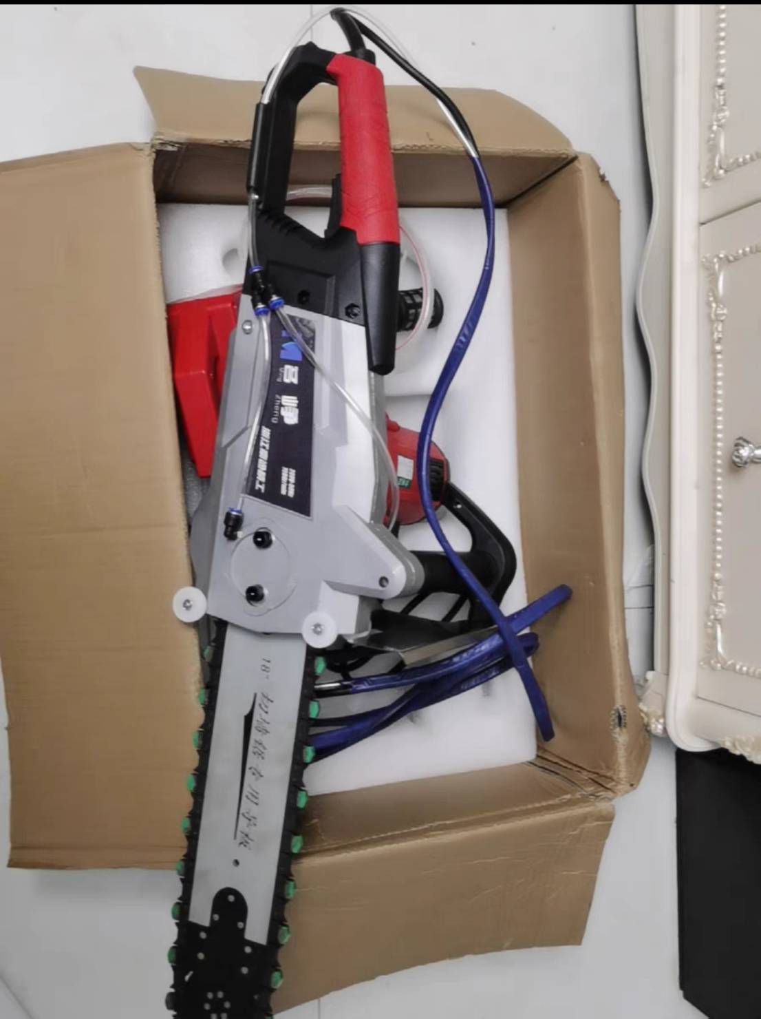 ES34 เลื่อยโซ่ตัดผนังปูน ขนาด 18 นิ้ว 7600 วัตต์ พร้อมปั๊มน้ำหล่อ