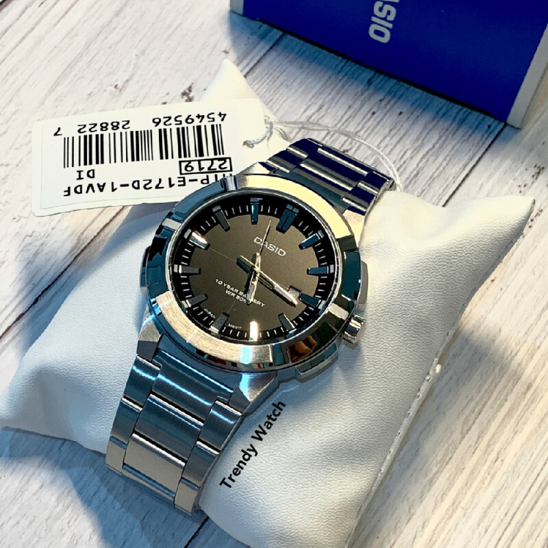 นาฬิกา Casio Standard Men นาฬิกาข้อมือผู้ชาย สายแสตนเลส รุ่น MTP-E172D-1A MTP-E172D-1A