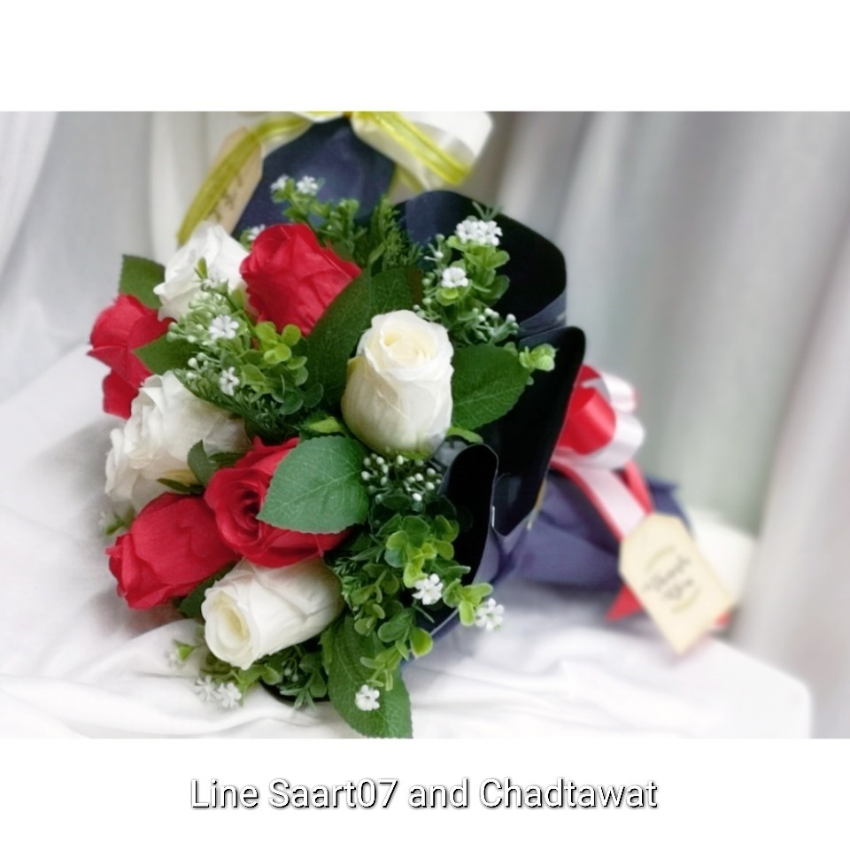 ช่อดอกกุหลาบแห้ง สีแดงขาว