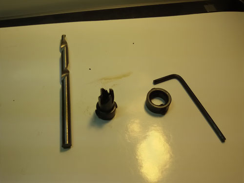 DT03 ดอกเจาะไม้พร้อมเทเปอร์สำหรับฝังหลบหัวสกรูในเนื้อไม้ ชุด 7 ดอก ประกอบด้วย แหวนกะระยะ ควาามลึกเทเปอร์ ปลอกคว้านเทเปอร์ รวม 22 ชิ้น ถอดประกอบได้ทุกชิ้น