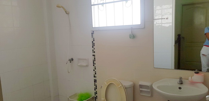 ทาวน์เฮ้าส์ ม.ไลโอ 23.1 ตร.ว. ซอยวัดพระเงิน กาญจนาภิเษก บางม่วง บางใหญ่ นนทบุรี หลังมุม สวย พร้อมอยู่