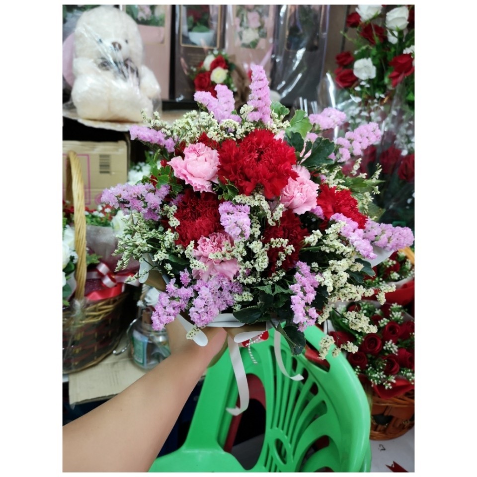 ช่อดอกคาร์เนชั่น