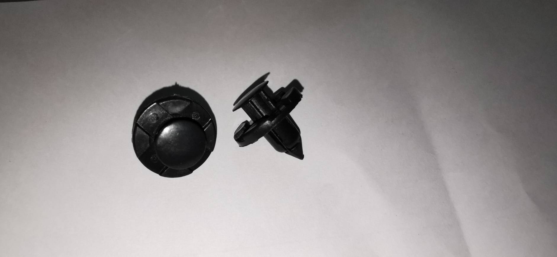 CARE12 พุกยึดกันชนบังโคลน MITSUBISHI ชุด 20 ตัว