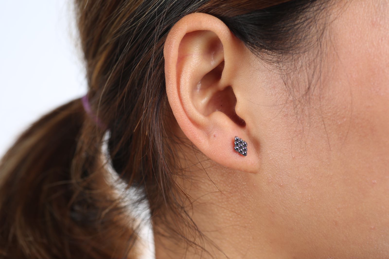 “เช็คสินค้าทัก line ก่อนโอนนะคะ”ไทเทเนี่ยม 100% ต่างหูสำหรับผิวแพ้ง่าย Bless จิวแป้นแบนขันน็อต ขนาดก้านปกติ ราคา/ข้าง ETC134