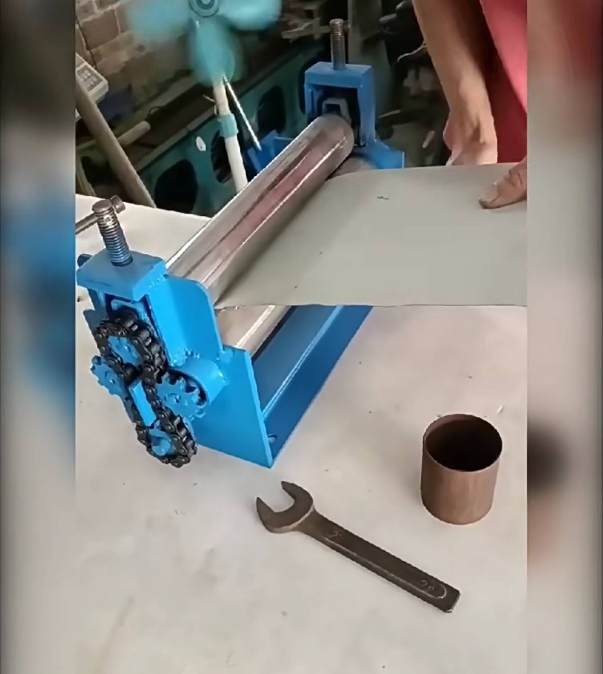 ES23 เครื่องรีดเหล็กอ่อน อลูมิเนียม ทองแดงแผ่น หนาไม่เกิน 2 มิล หน้ากว้าง 310 มิล