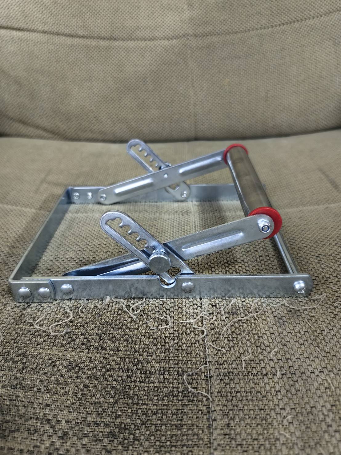 OT242 ฐานรองแท่นตัดสำหรับตัดของยาว ปรับสูงต่ำ ได้