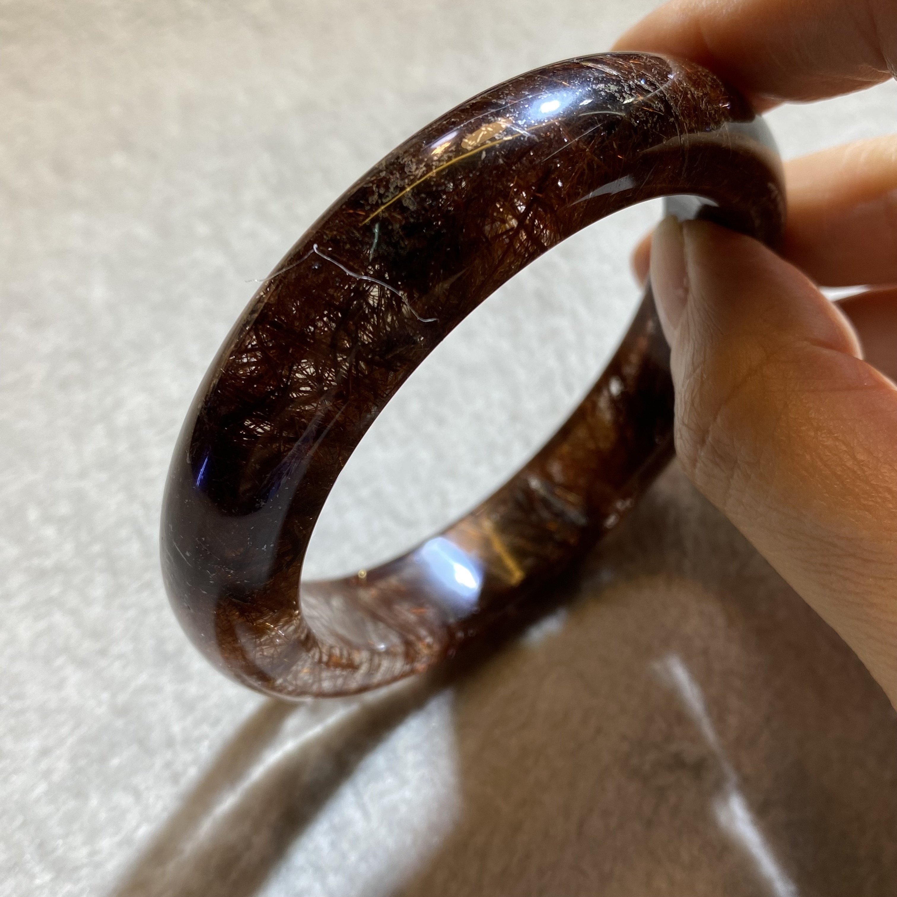 กำไลไหมจักรพรรดิ์ ไหมแน่น Golden Brown Rutilated Quartz หน้ากว้าง 14 มม ความกว้างกำไล 59 มม