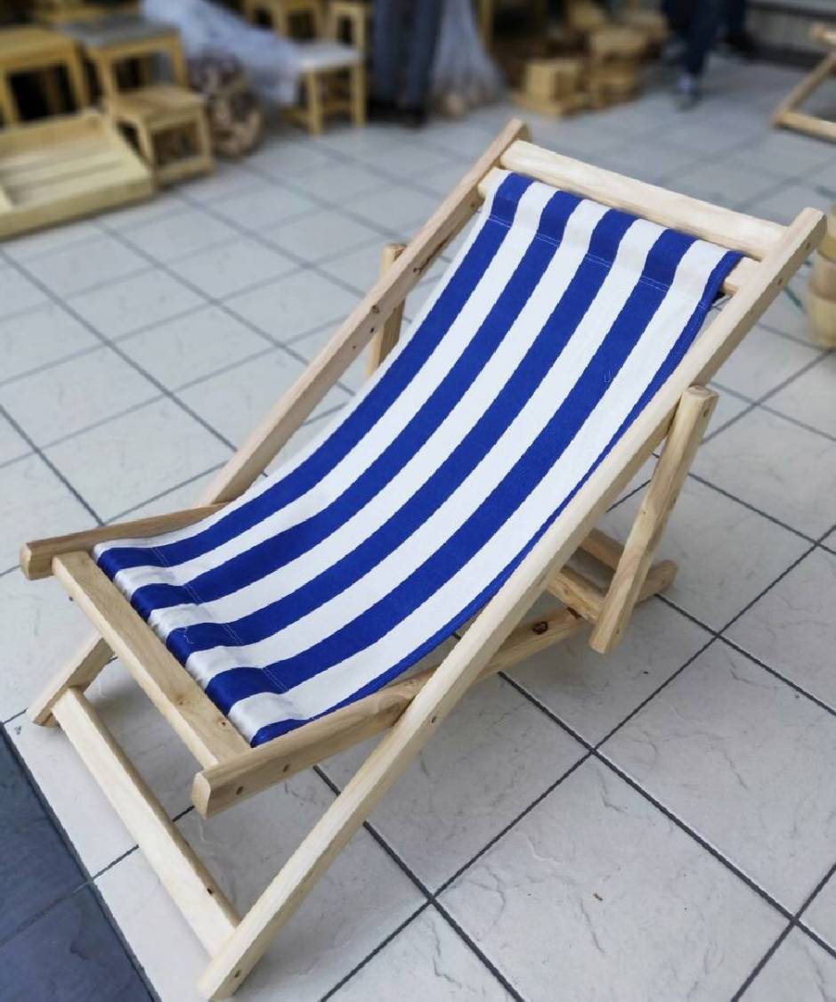 เตียงผ้าใบชายหาด ลายทาง