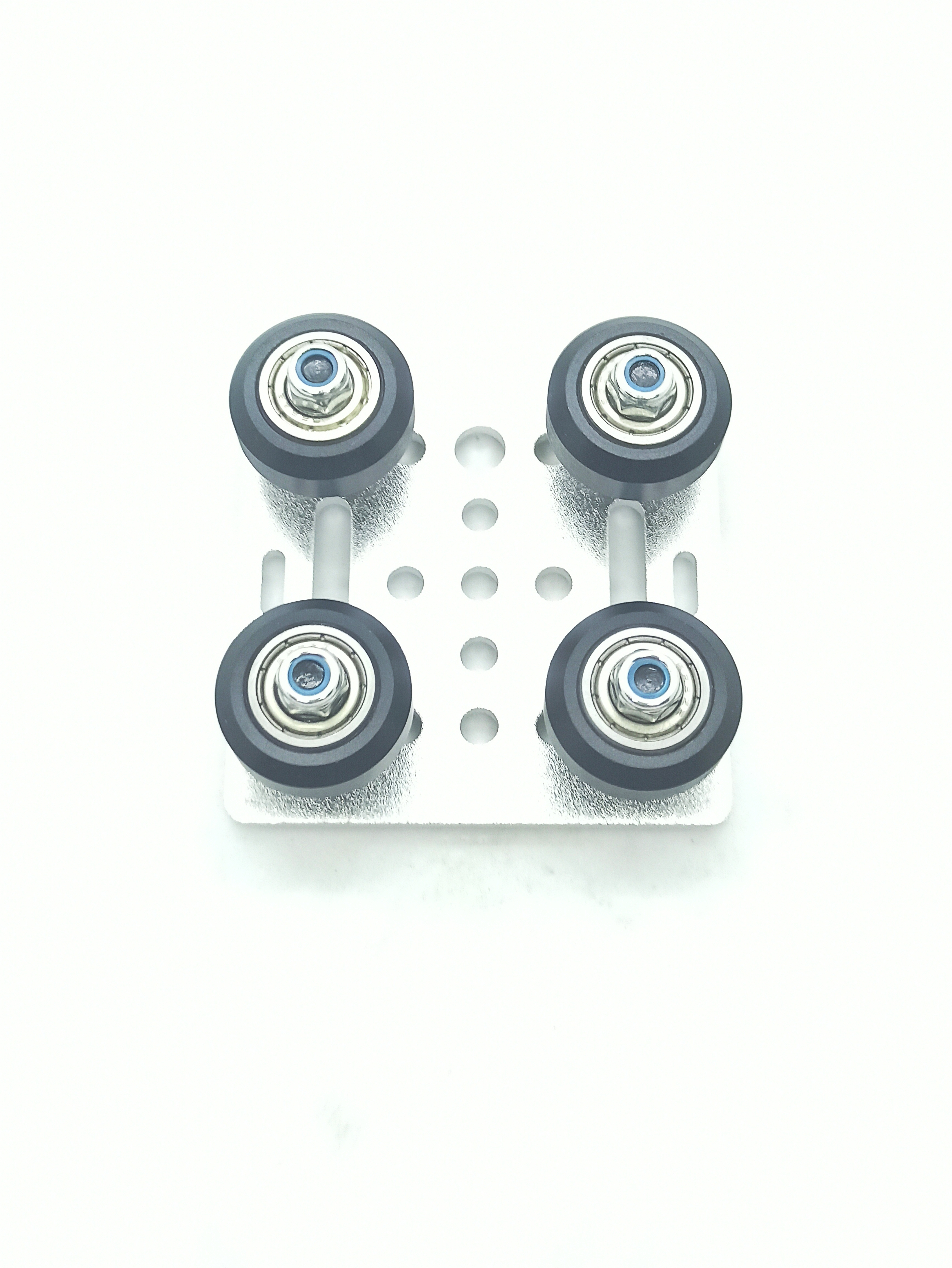 ชุดล้อสไลด์ Aluminium Profile 2020 V-Slot 4ล้อ Silver Board + Black Wheels