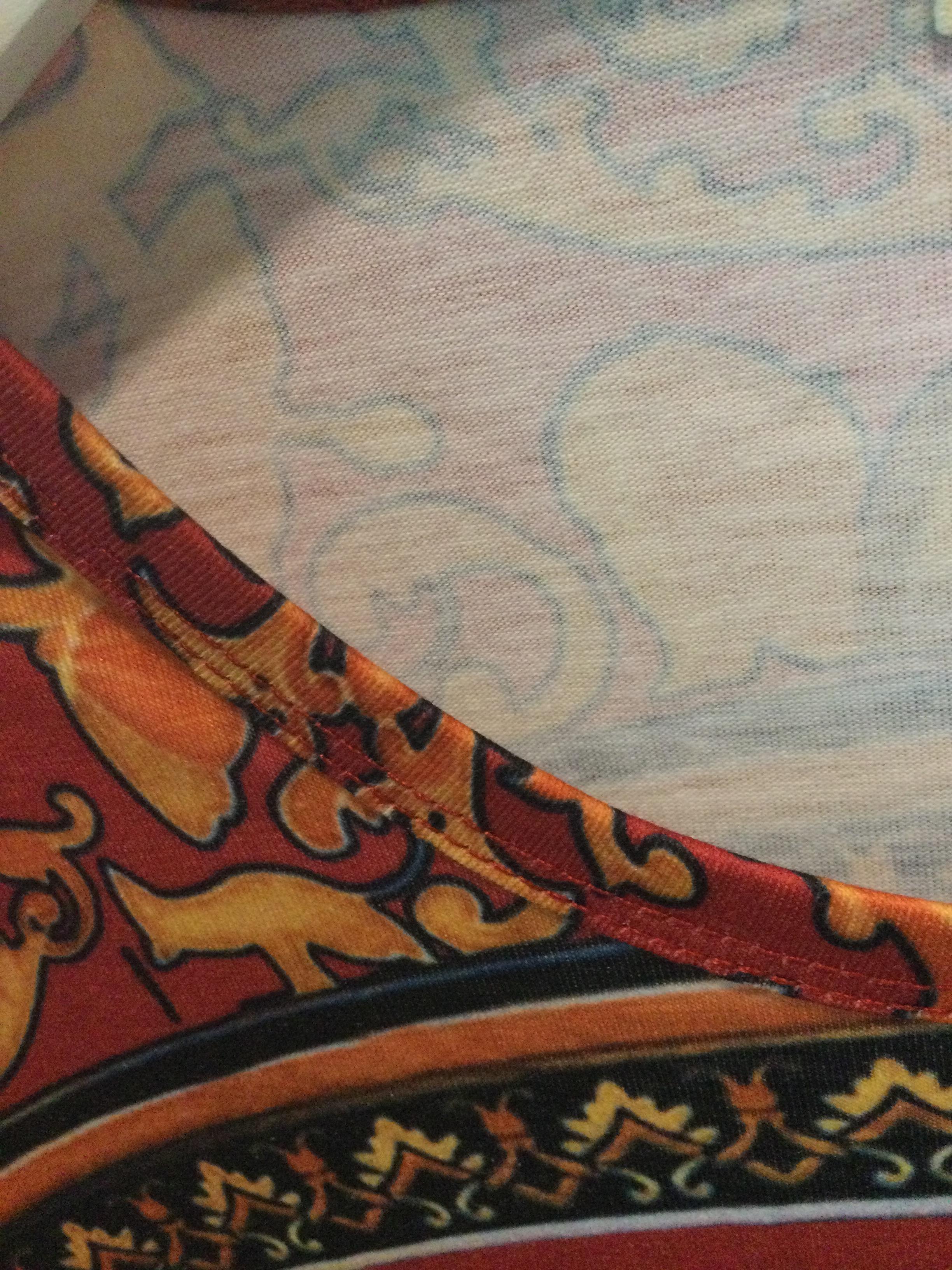 เสื้อลายVersace เสื้อยืดสีแดง