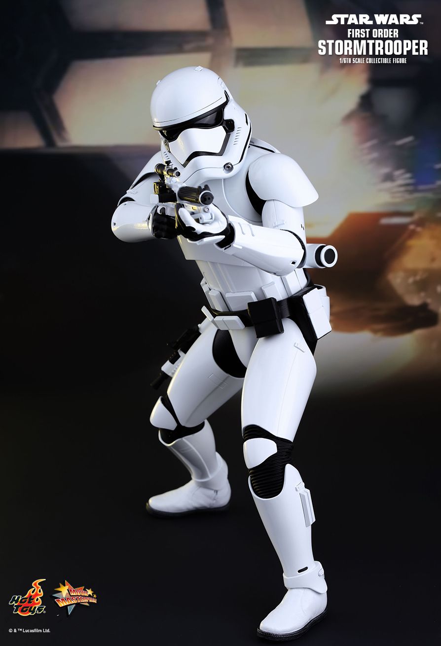 Hot Toys MMS317 STAR WARS: THE FORCE AWAKENS - FIRST ORDER STORMTROOPER