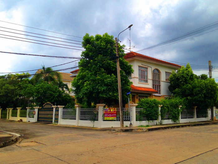 บ้านเดี่ยว ม.นันทวัน วงแหวน-รัตนาธิเบศร์ หลังมุม 80 ตร.ว. บางใหญ่ โครงการติดถนนกาญจนาภิเษก ต.เสาธงหิน นนทบุรี แต่งสวย พร้อมอยู่