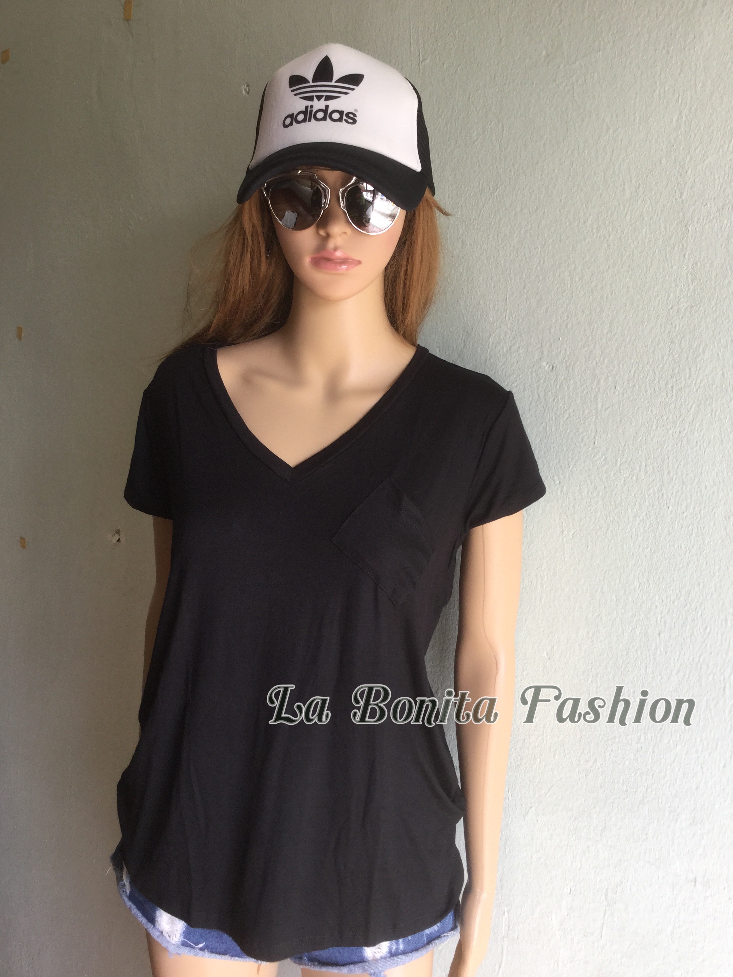 New!!!! พร้อมส่งเสื้อยืดคอวีมีกระเป๋า แบรนด์Zara ผ้ายืดSpandex ผ้าเนื้อดีมีน้ำหนัก ใส่สบายค่ะ