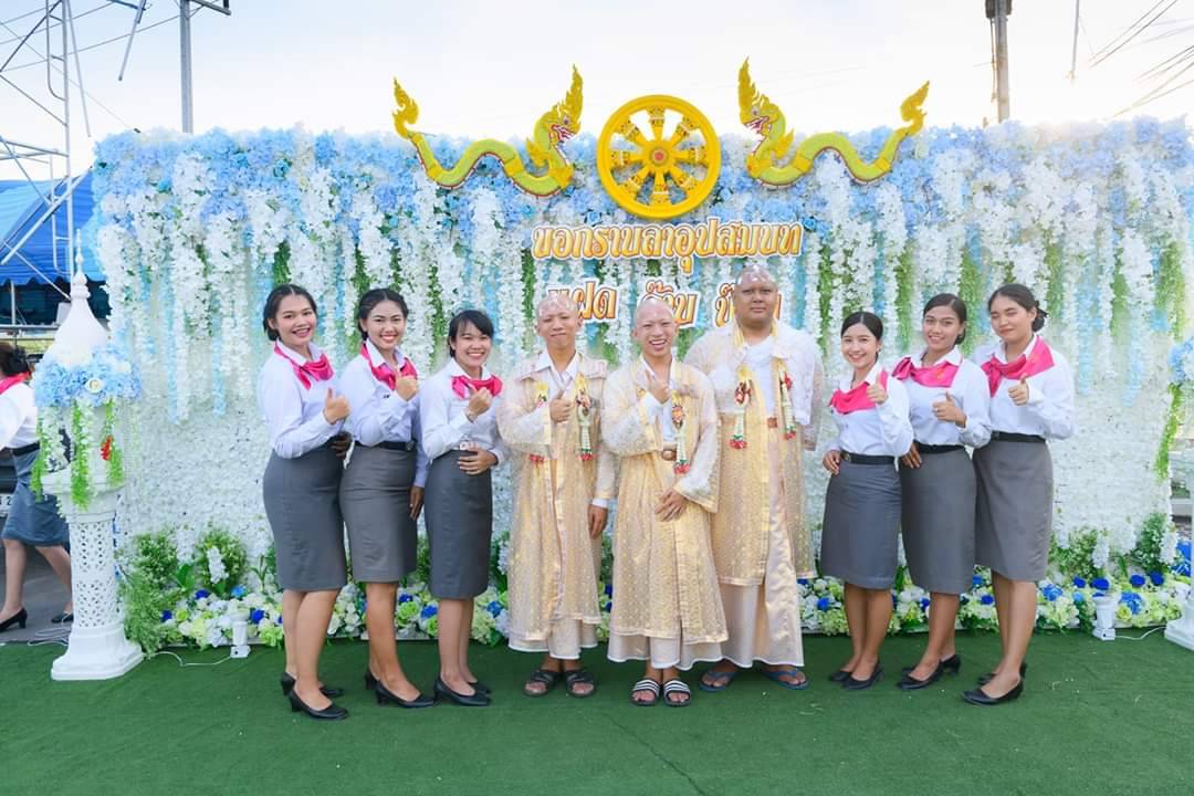 ฉากถ่ายรูปงานบวช ธีมงานขาวฟ้า