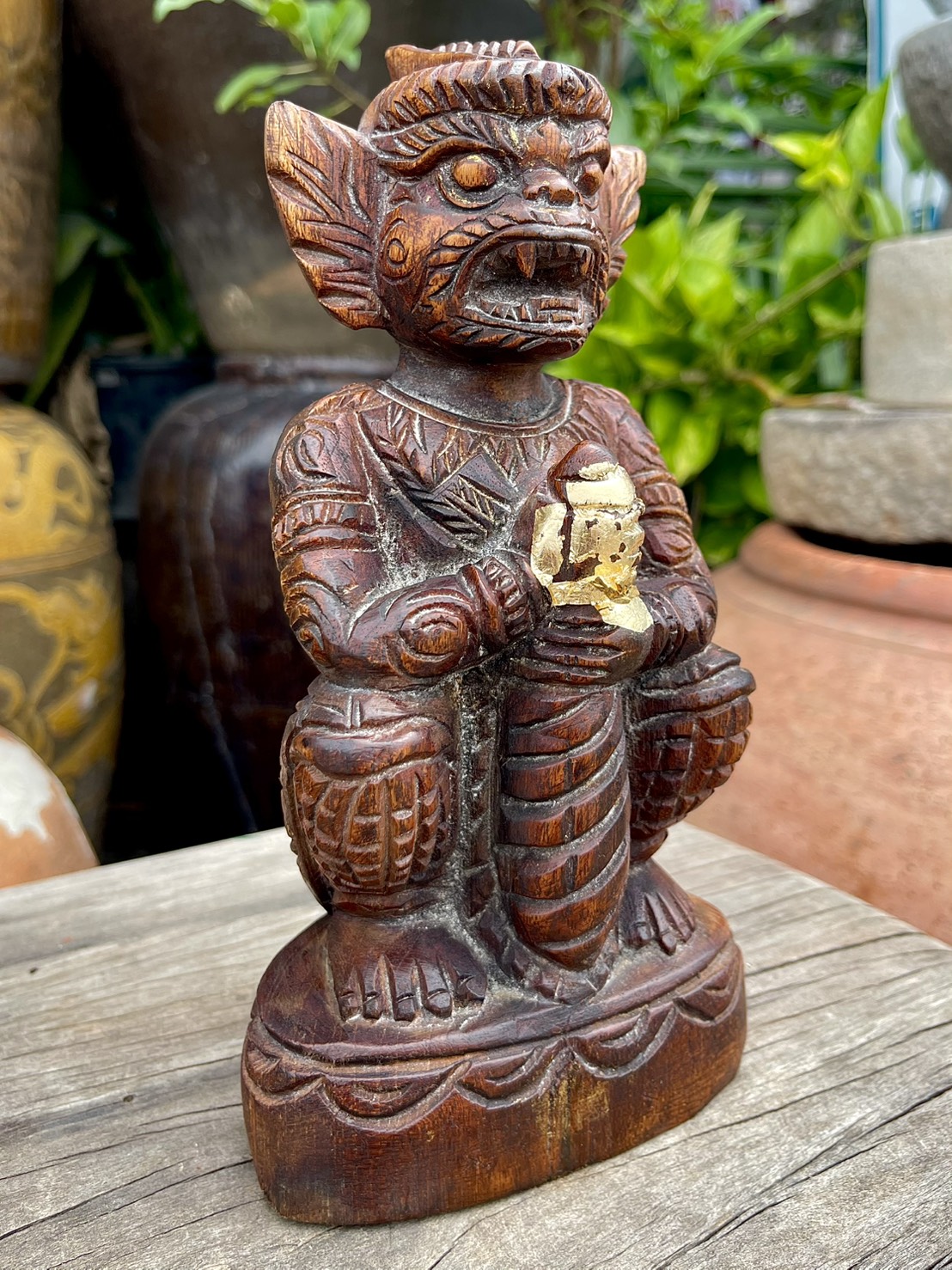 หนุมานไม้สักแกะสลัก หลวงพ่อดิ่ง วัดบางวัว ฉะเชิงเทรา พิมพ์หน้าโขน