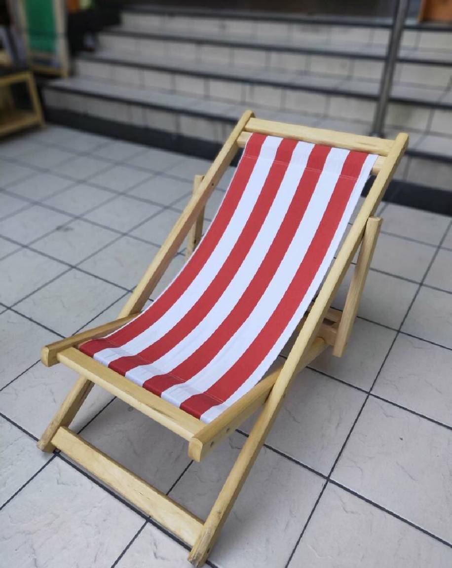 เตียงผ้าใบชายหาด ลายทาง