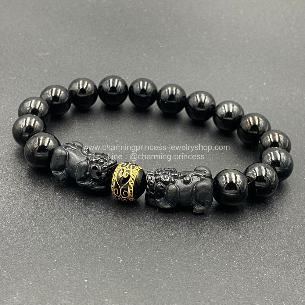Black jade หยกดำ10 มม พร้อมปีเซี๊ยะจากหยกดำ ป้องกันสิ่งไม่ดี พลังงานที่ชั่วร้ายไม่ให้เข้ามากระทำทั้งต่อร่างกายและจิตใจ เสริมวาสนา บารมี
