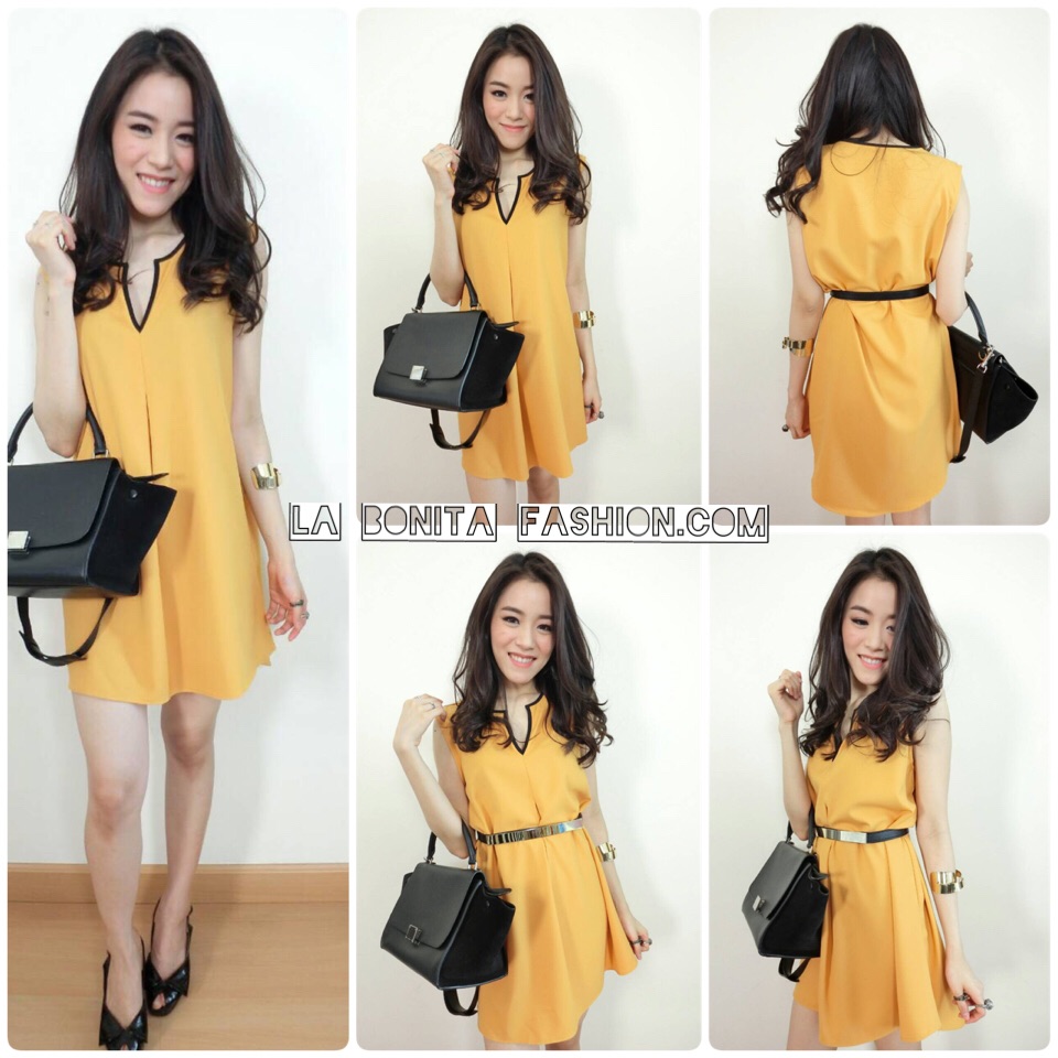 Collins Dress (ONLY @Naked Studio) เดรสสั้นคอวีขลิบดำ หน้าสั้น-หลังยาว มาพร้อมเชือกมัดเอว (ผ้าเดียวกับเดรส)