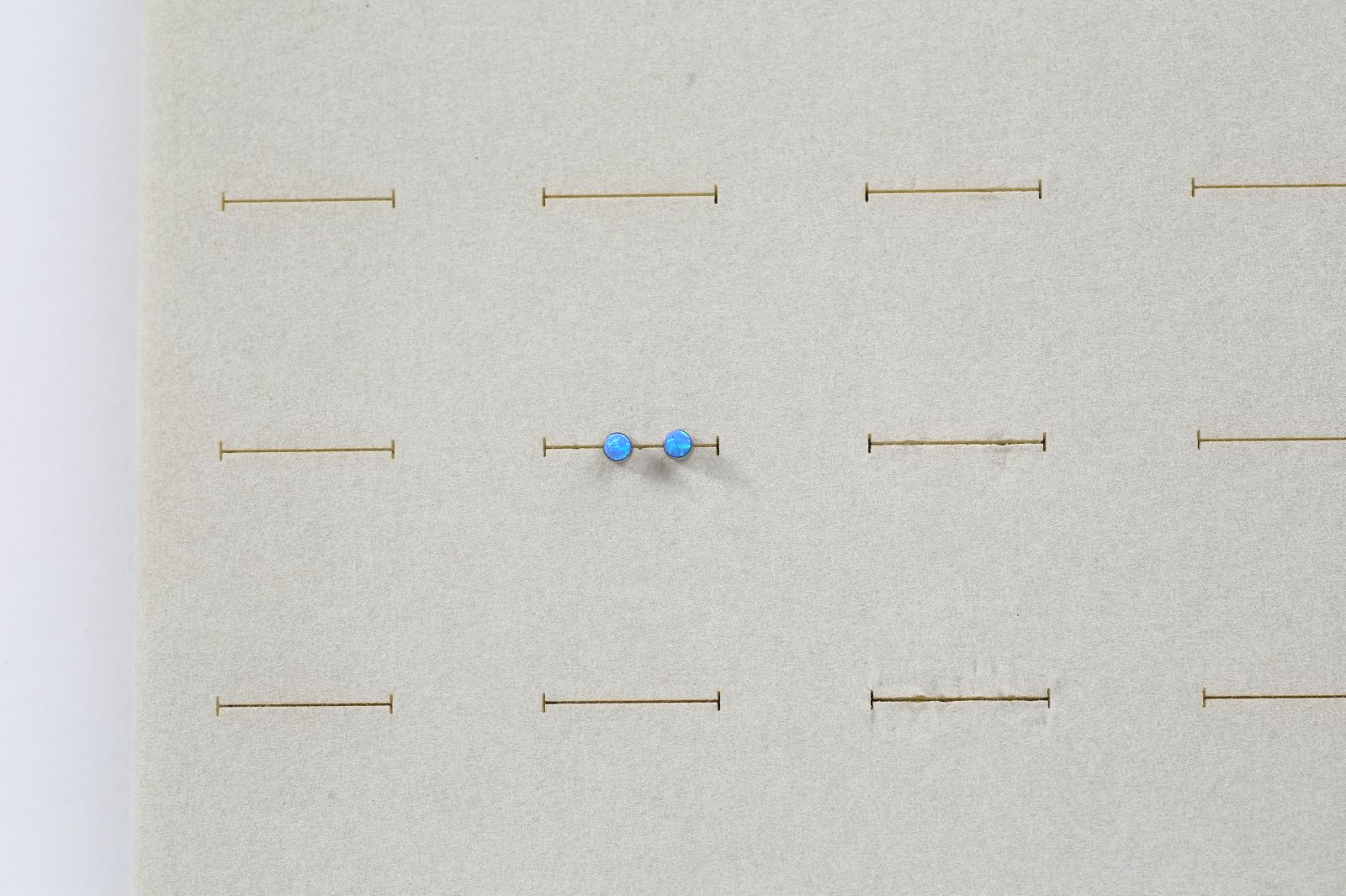 “เช็คสินค้าทัก line ก่อนโอนนะคะ”ไทเทเนี่ยม 100% ต่างหูสำหรับผิวแพ้ง่าย Shot จิวแป้นแบนขันน็อต ขนาดก้านปกติ ราคา/ข้าง ETC122